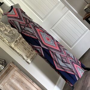 Trixxi— Maxi Dress - Size Medium